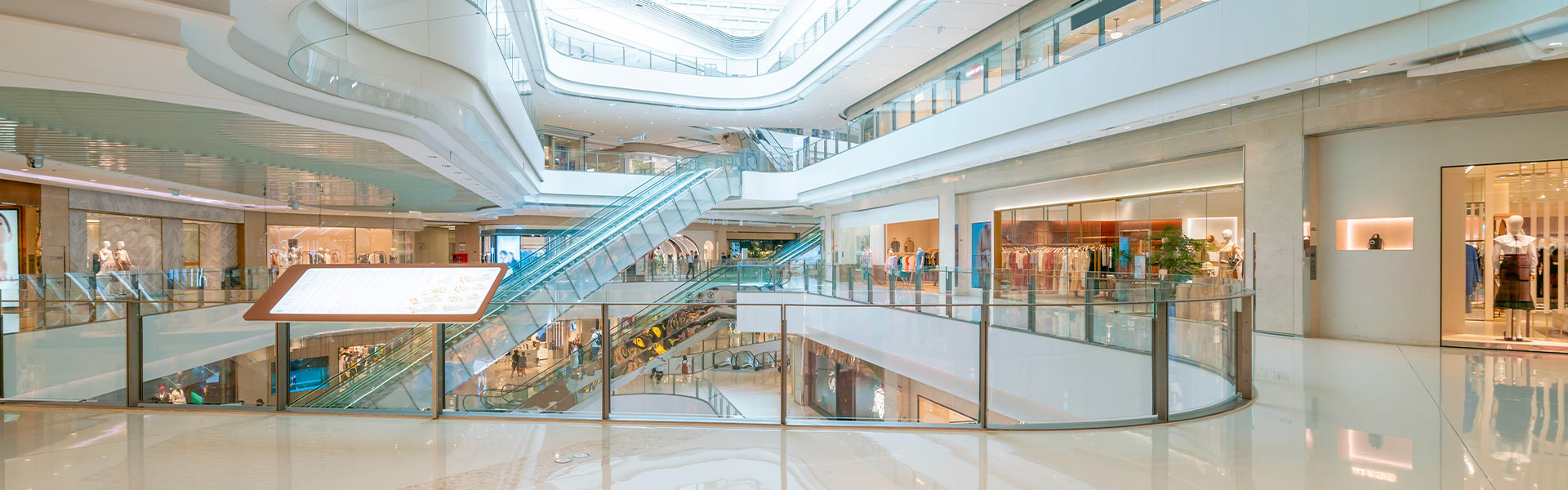 Investir dans une SCPI de commerces : avantages et inconvénients