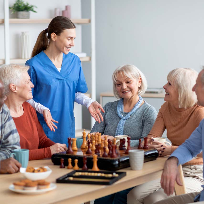 Investir dans un EHPAD : quels avantages et inconvénients